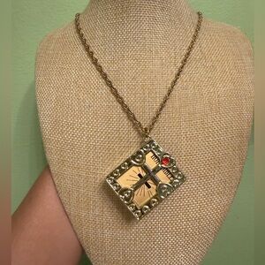 Adorable Vintage Bible Pendant Necklace